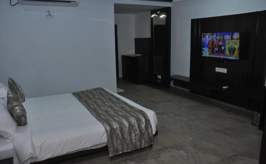Virgo inn Rajdhani by OYO Rooms