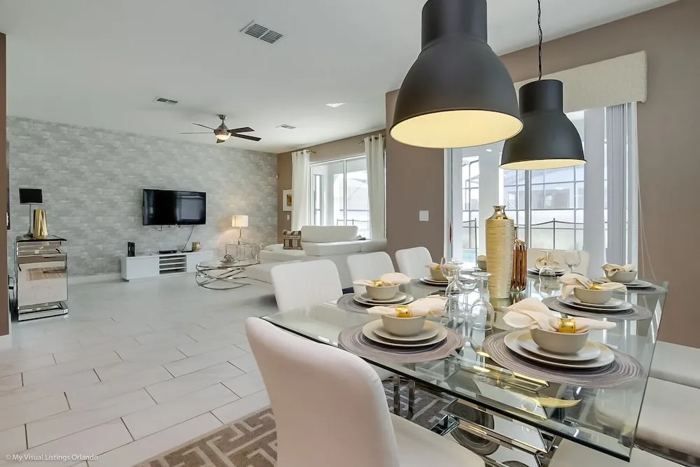 6 Bed 5 Ba Villa with Games, Pool & Spa