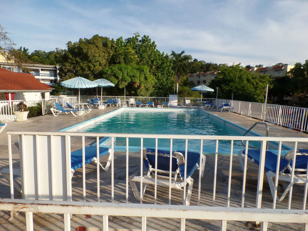 Baywatch Beach at Montego Bay Club