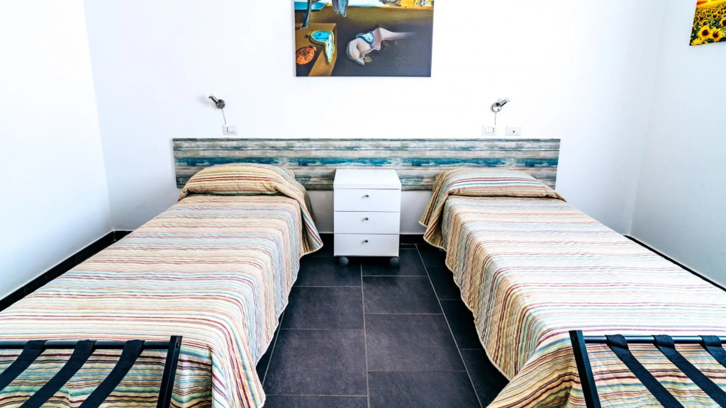 Welcomely - Senyera Apartment