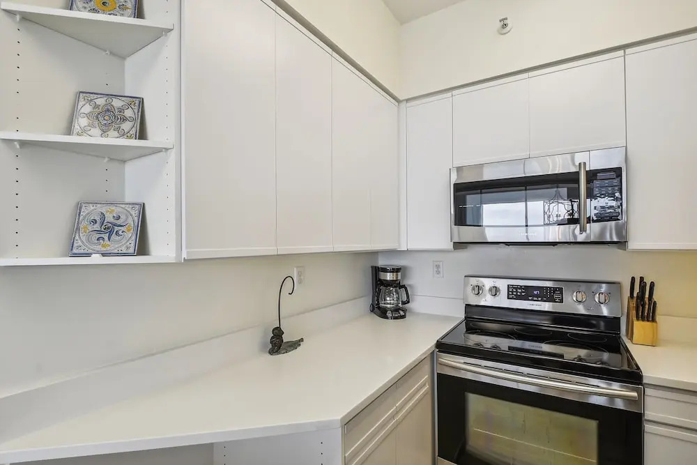Oceania 207 3 Bedroom Condo by RedAwning