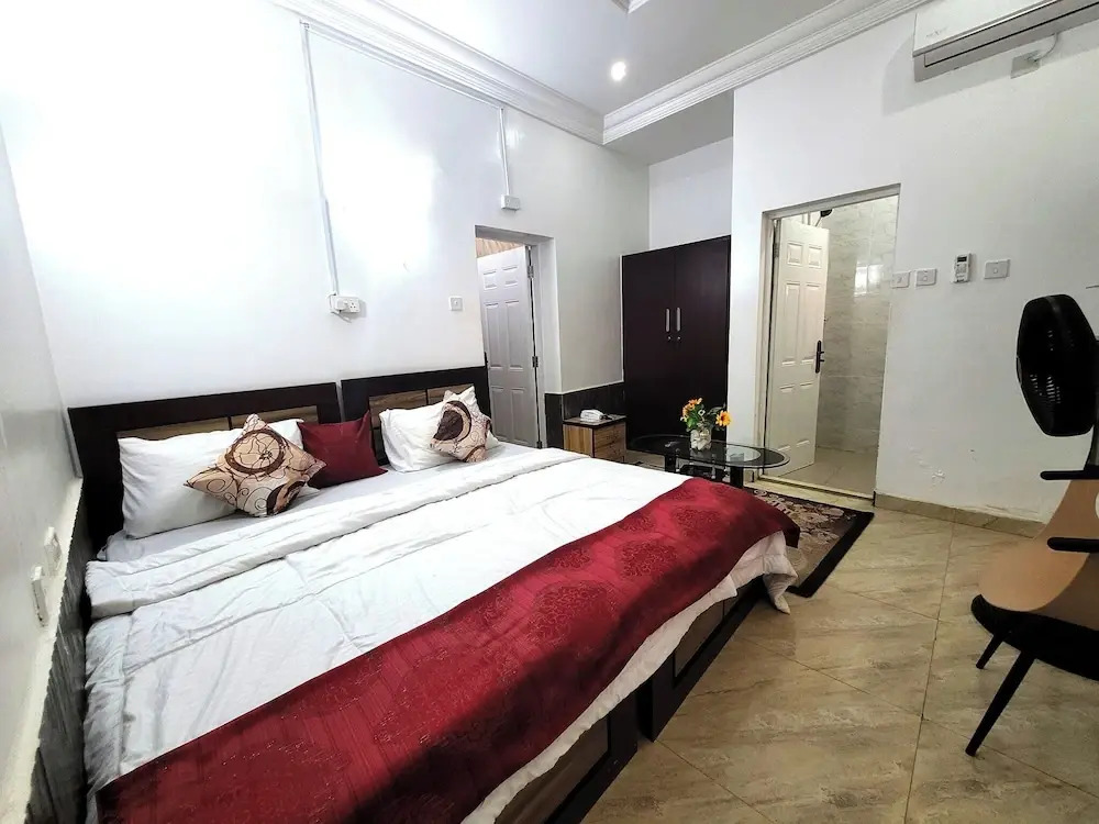 Rossy's Apartments Serviced Apartments in Abuja