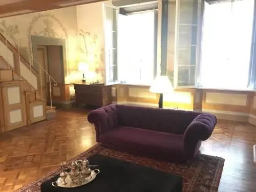 Luxury Apartments by Palazzo Portinari Salviati
