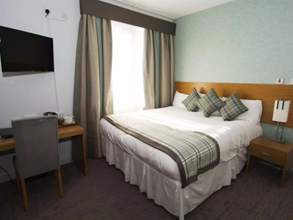 West Port Hotel