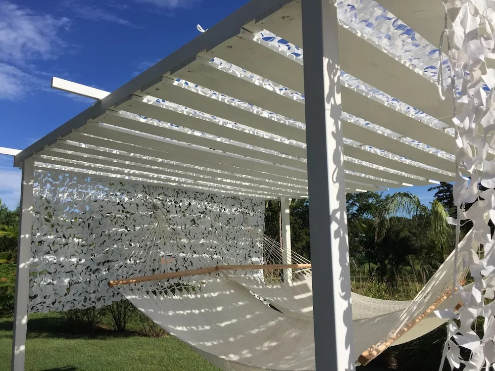 The White Sails