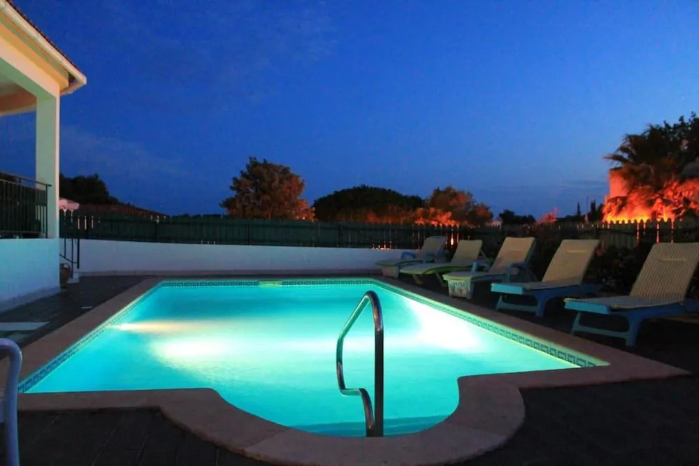 Villa com Piscina, Algarve Izibookings