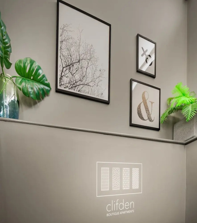 "The Courtyard @ Clifden Boutique Apartments"