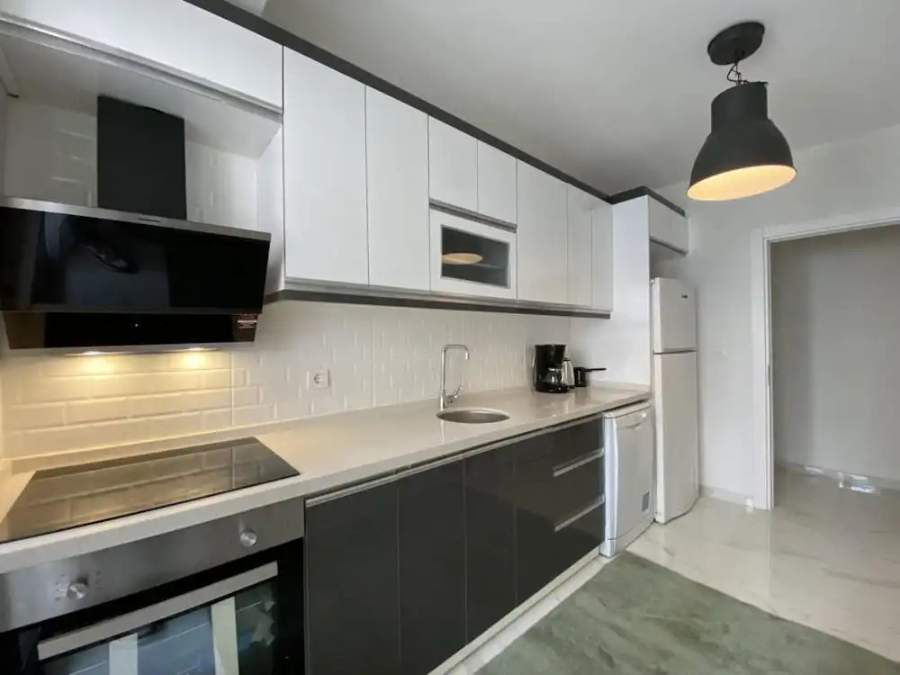Lovely Flat With Balcony Near Metro in Eyupsultan
