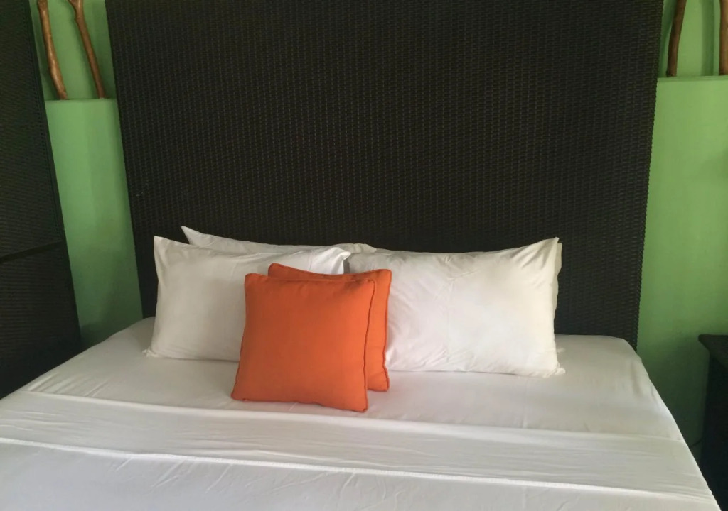 Swiper's Inn Boracay