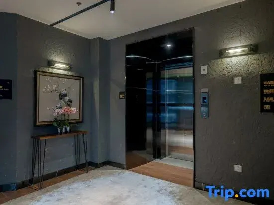 Shengjing Place Hotel By Replus