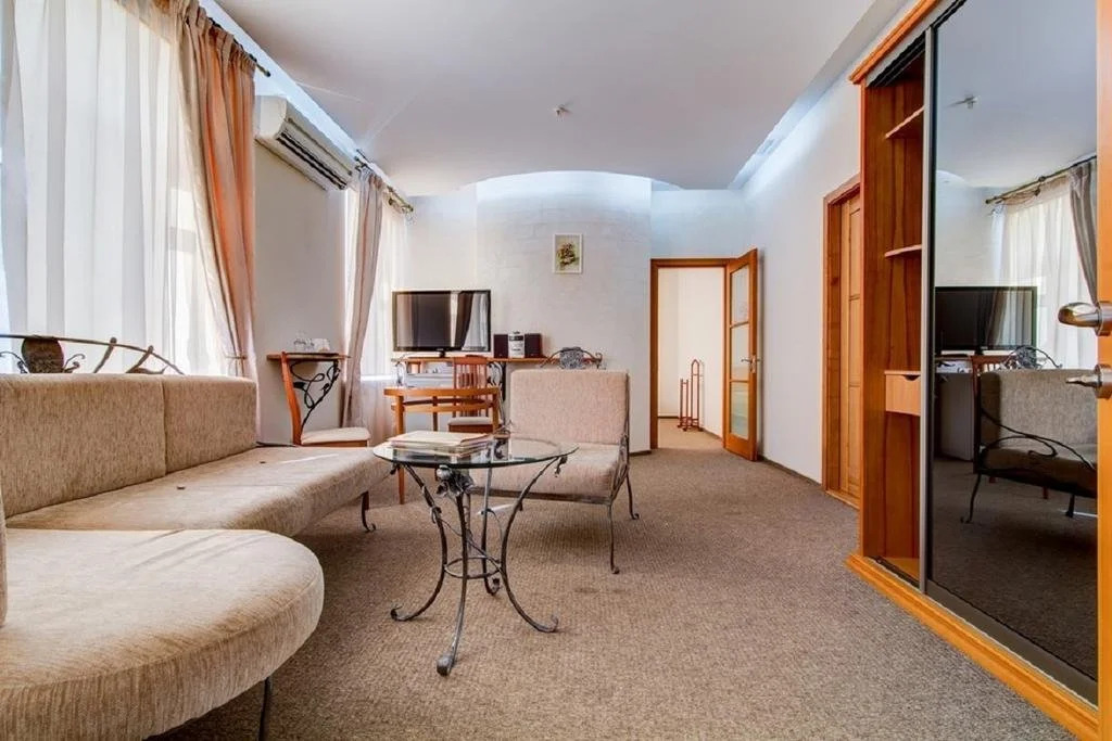 Hotel Diana