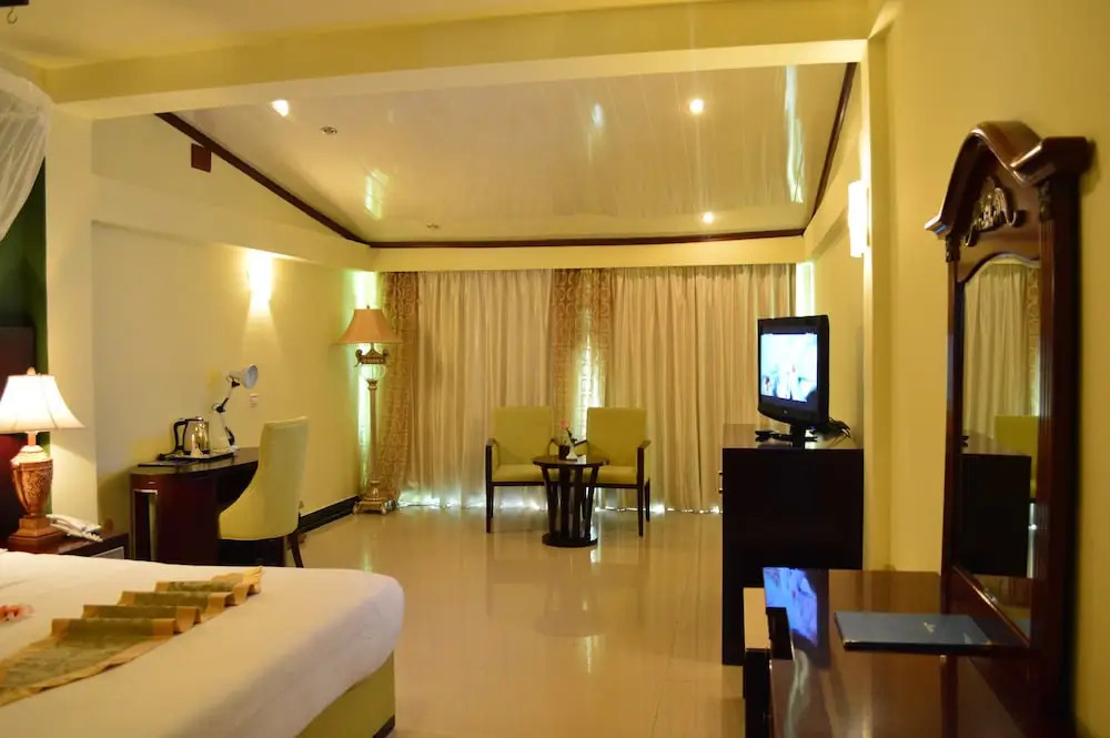Lewi Resort and Spa