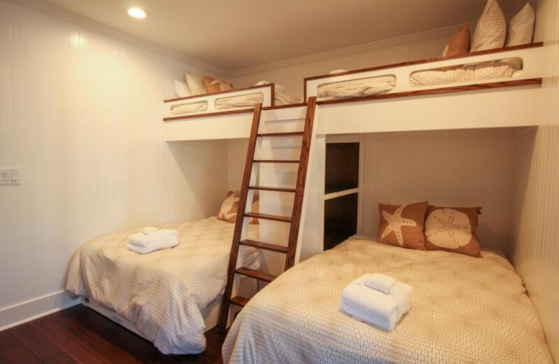 141 Capt John Fripp Villa