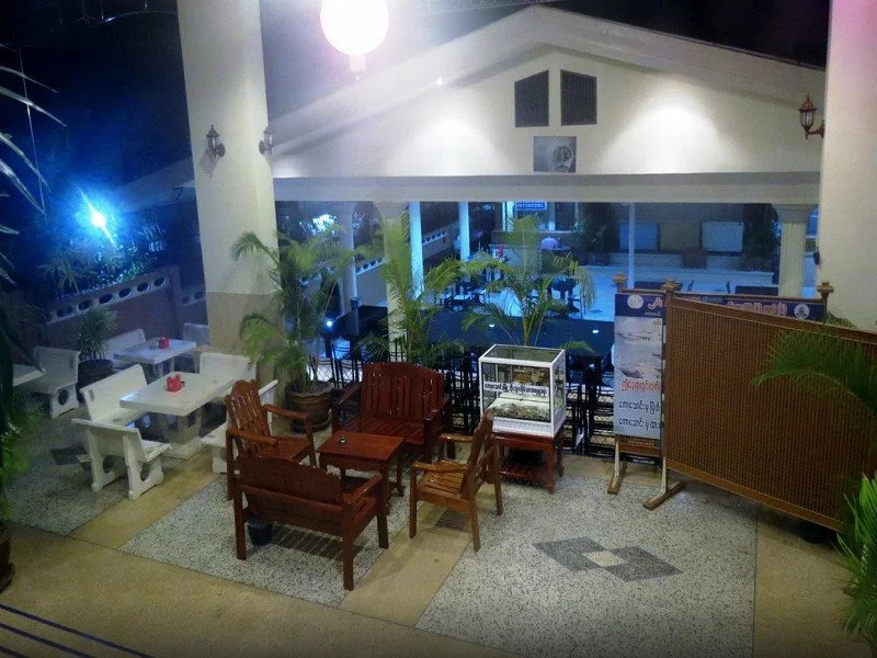 Garden Hotel