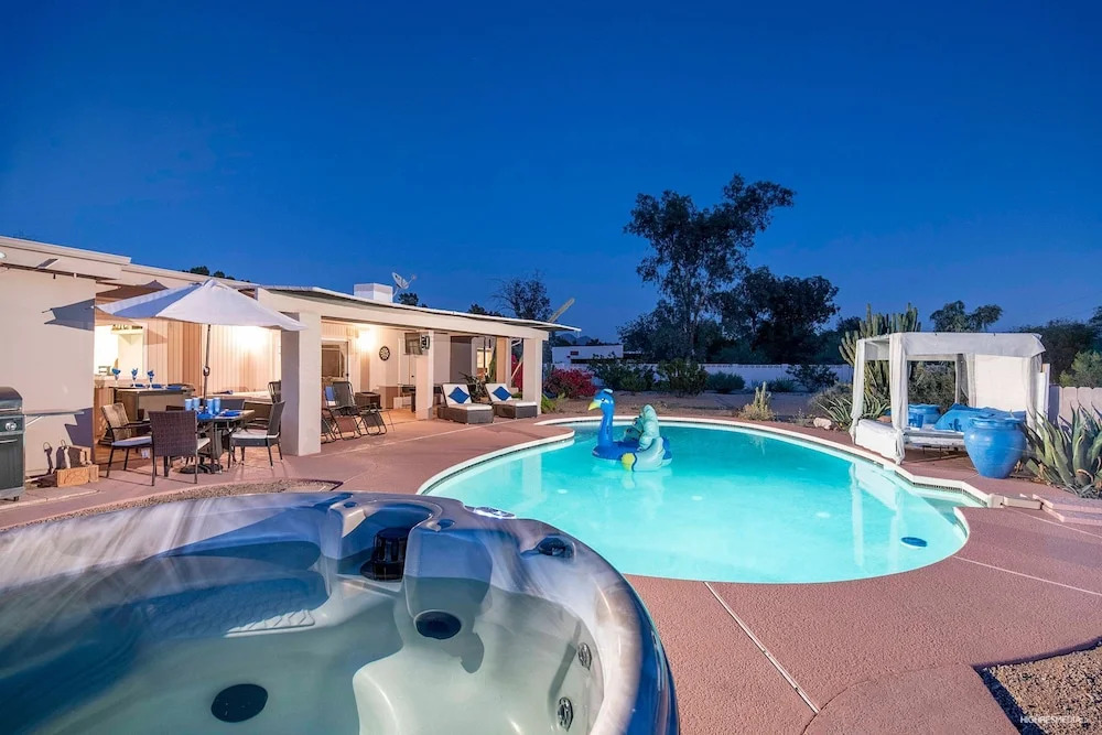 Casa Azul 4 BR by Casago