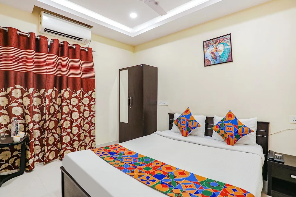 OYO Flagship 82896 Hotel Girija Inn