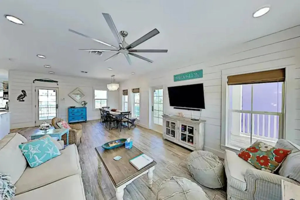Steps to The Beach! Beautiful 4 BDRM 5 Bath Home W/Pool & Hot Tub
