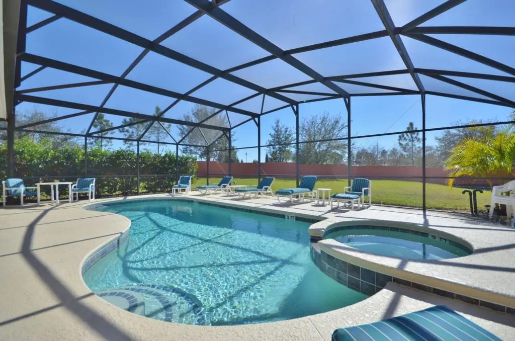 406 Solana 6 Bedrooms, 3 Bathrooms