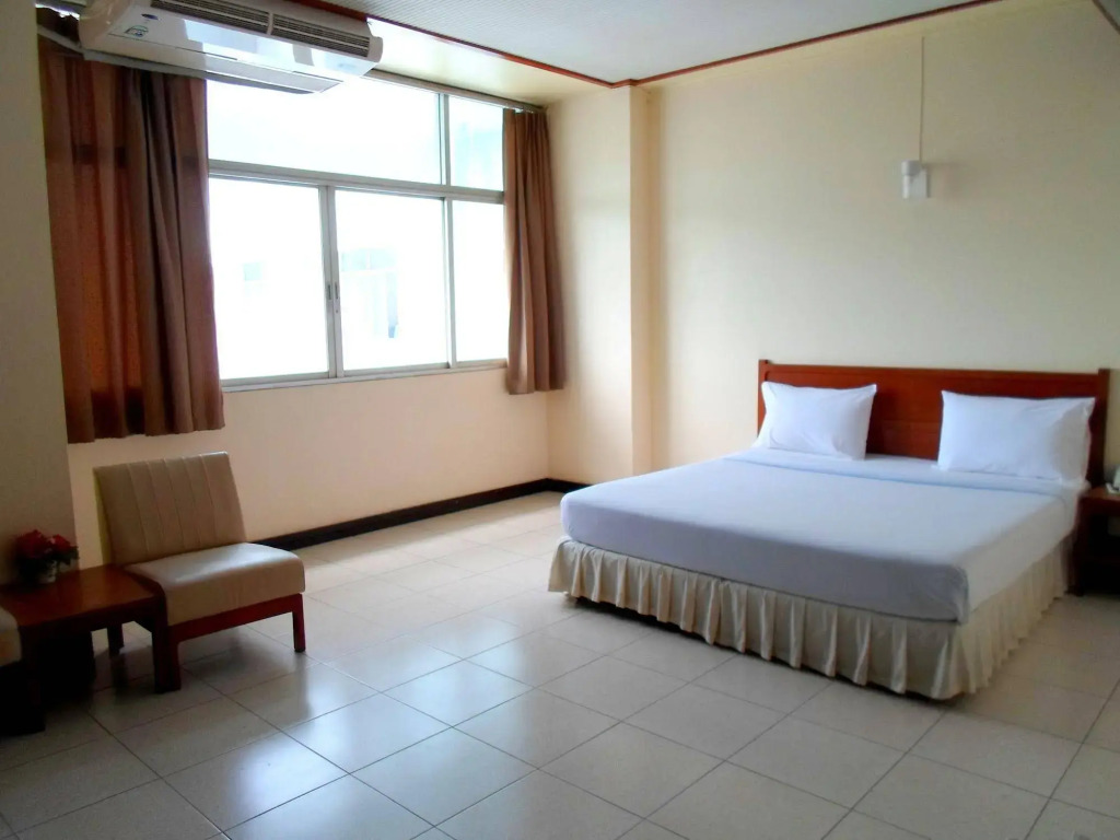Tapee Hotel