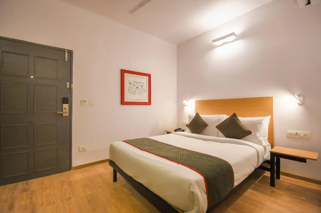 Via Heera Holiday Inn