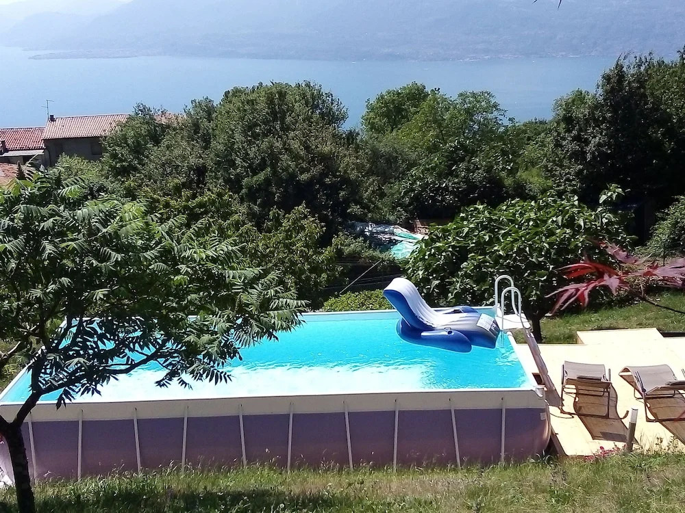 Sunny Villa