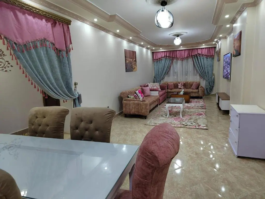 شقه فندقيه ٥ نجوم