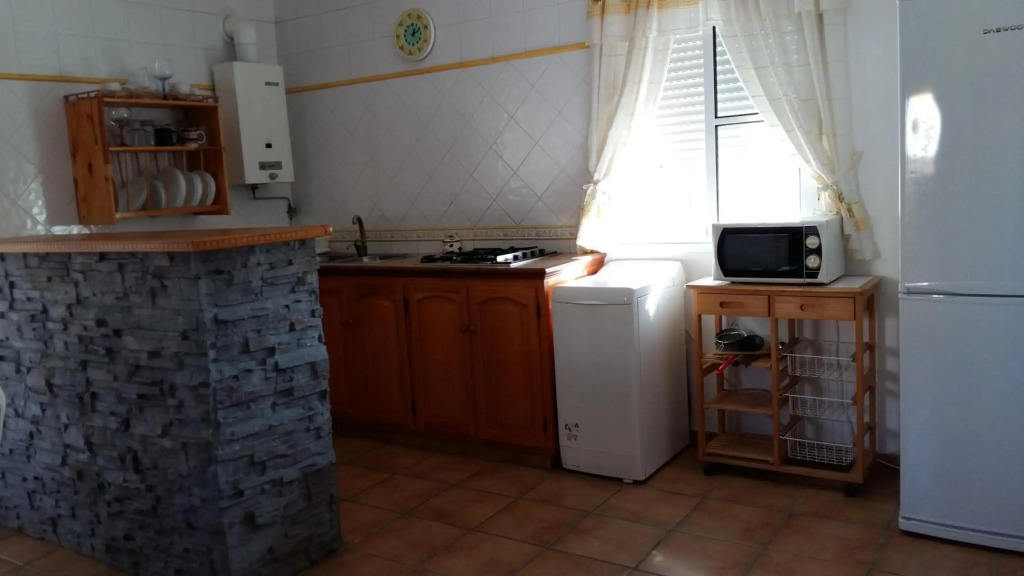 Casa con jardín privado cerca de la playa, para descansar y relajarse