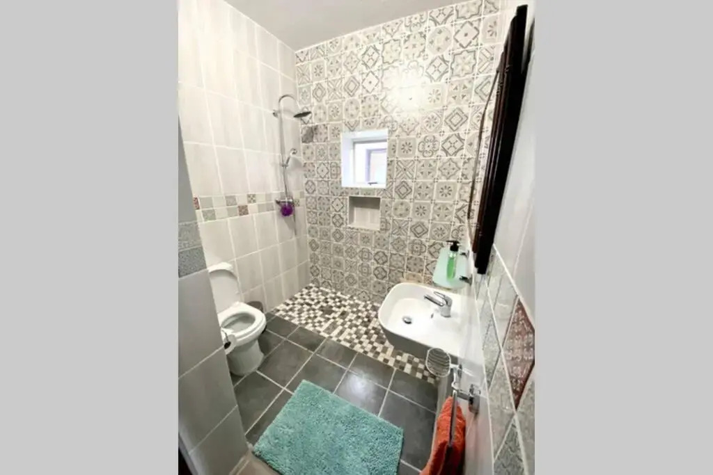 Le Grec Wine Tram Apartment