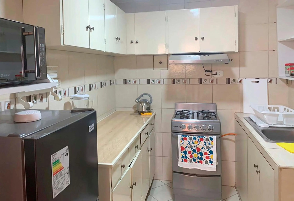 Pershing, lindo dpto. amoblado c/3 dorm y wifi.