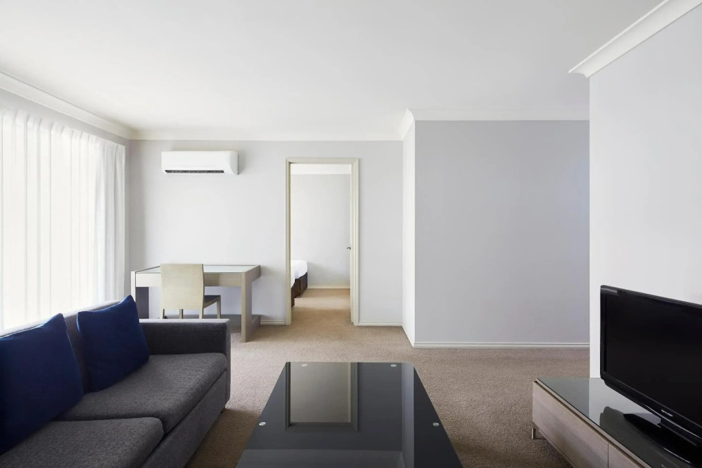Pinnacle Apartments