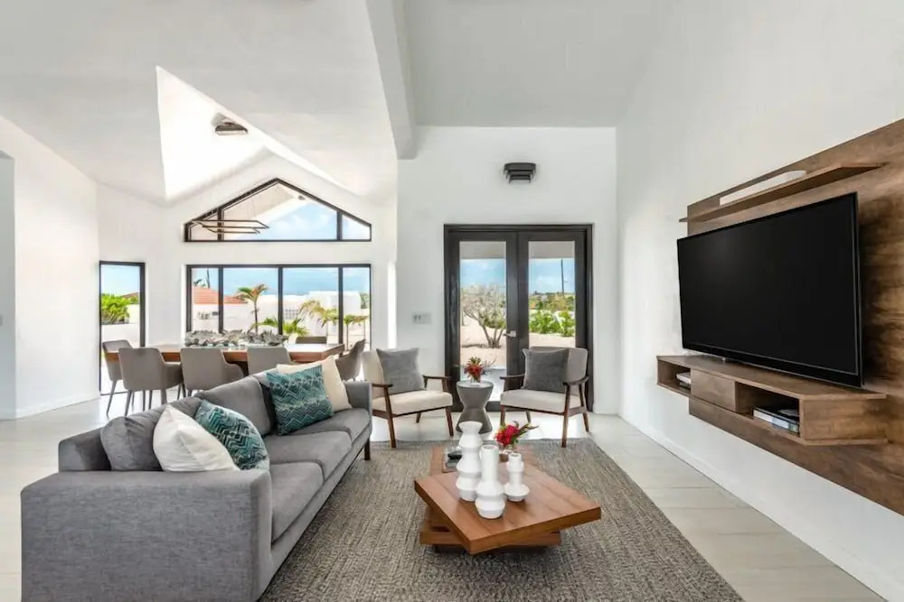Villa Pelican Bay