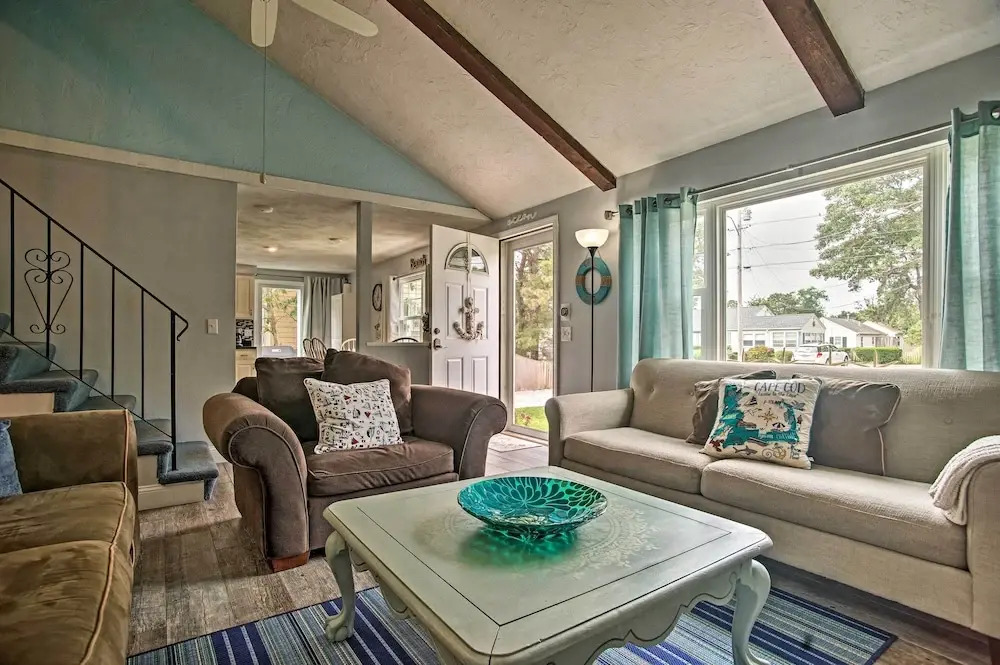 Walk to Beach: Quaint Dennis Home w/ Deck + Grill!
