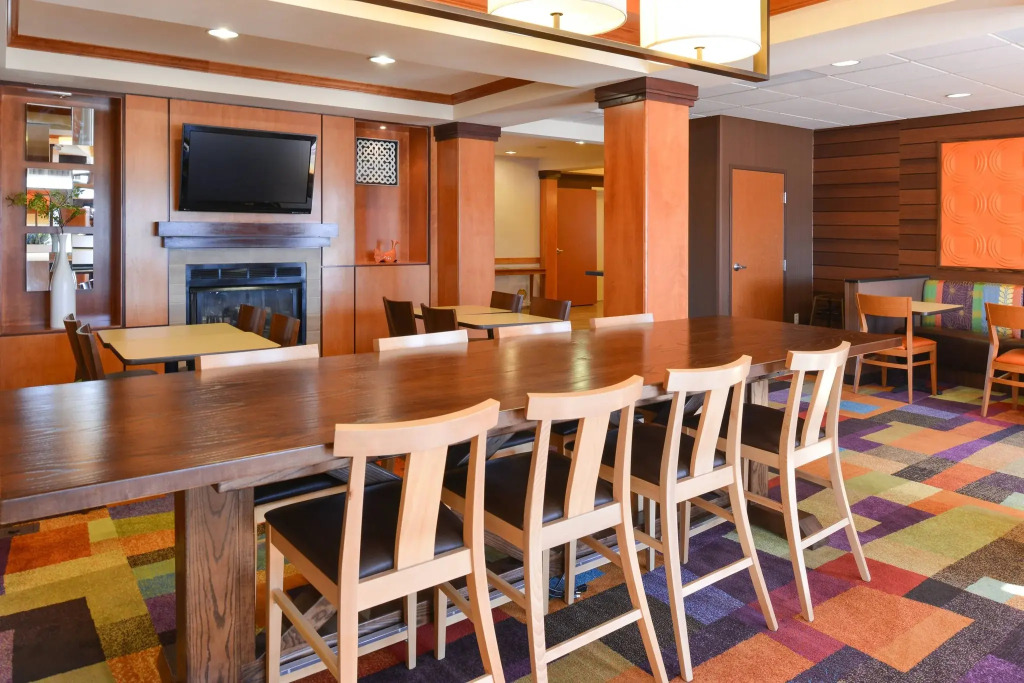 Fairfield Inn & Suites Bloomington