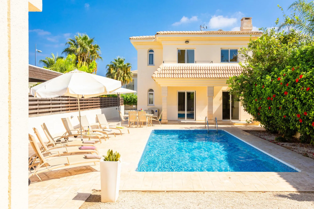 Villa Nikol