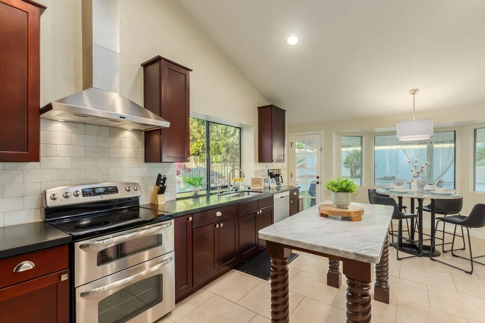 63rd Scottsdale 4 Bedroom Home by Redawning