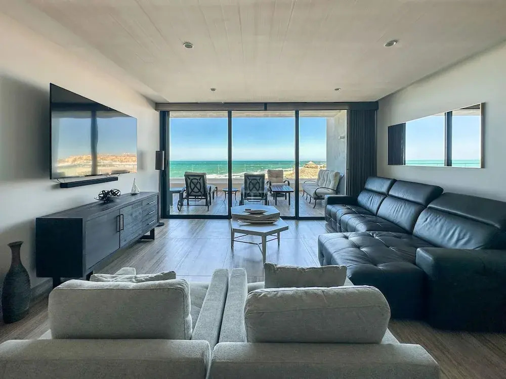 2BR Iconic Oceanfront Escape