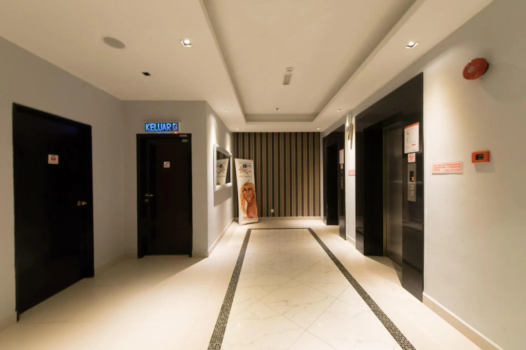 OYO Rooms OUG Plaza
