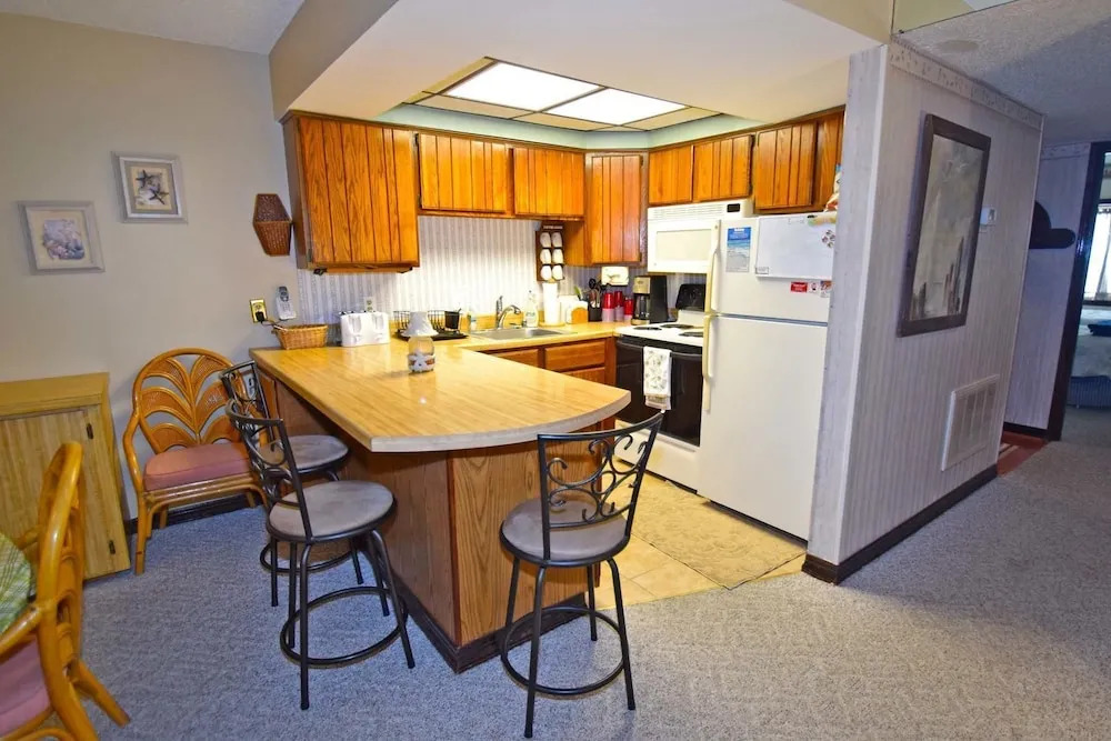 Crab Cove On The Bay 208 - 2 Br Condo