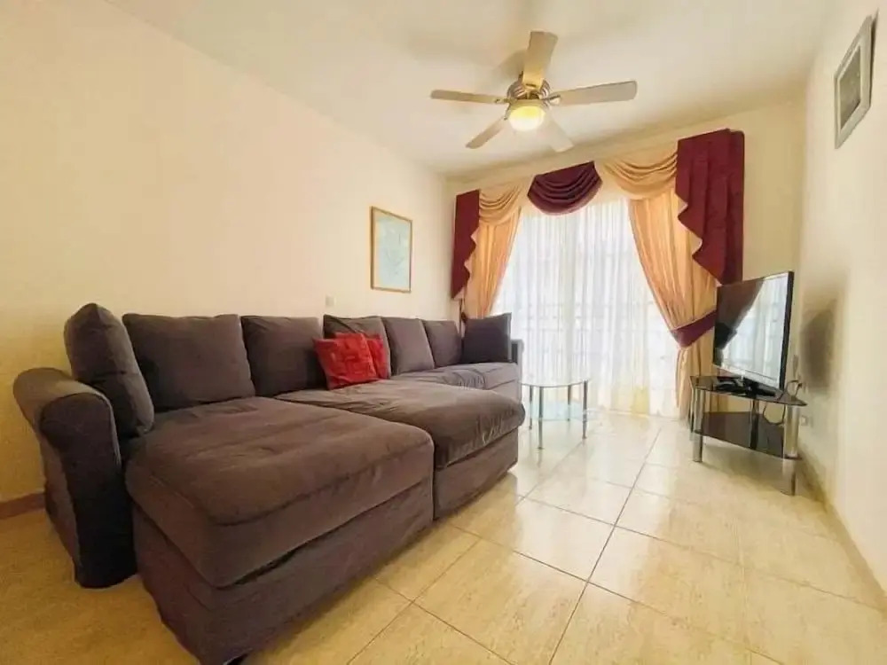 Family Apartment 3BR Communal Pool Kids Park