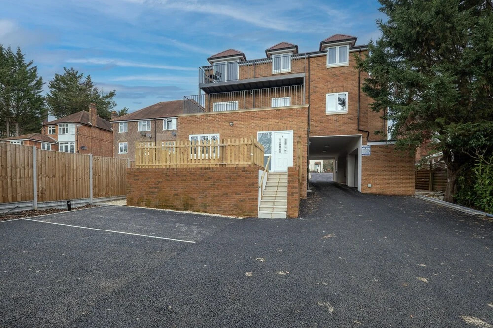 The Modern Apartments - 2 Bedroom with Parking by 360Stays