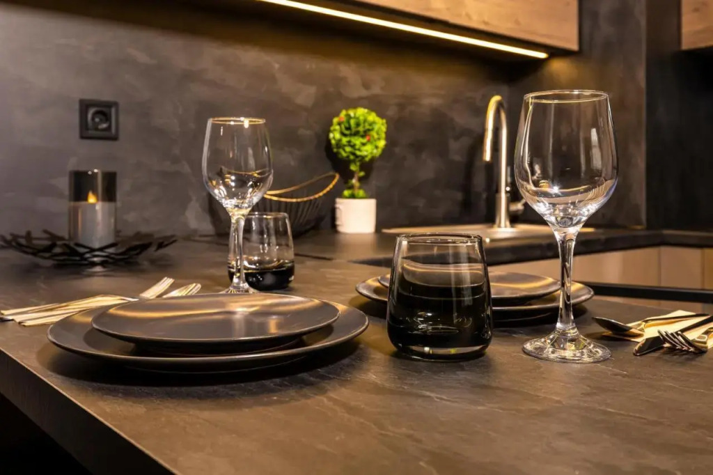 SOHO Apart House