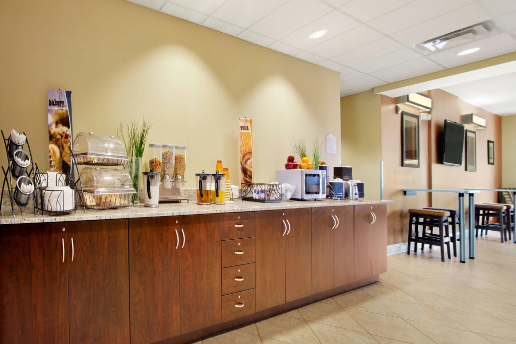 Microtel Inn & Suites by Wyndham