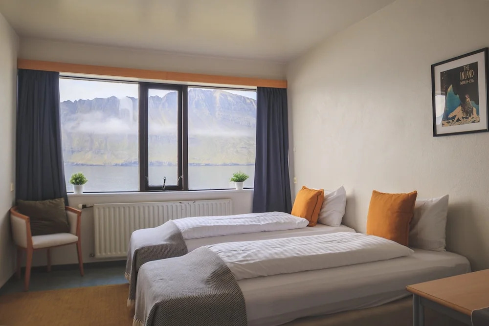 The Cliff Hotel
