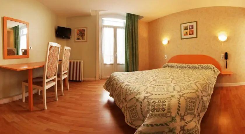Hotel Universel