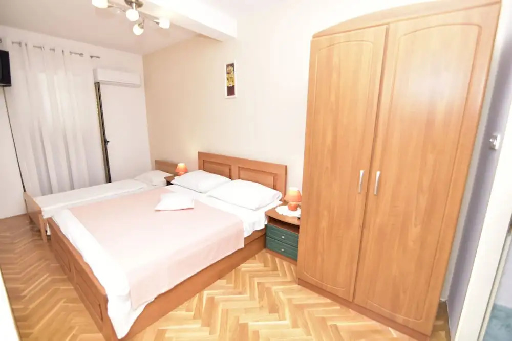 Guest house Tom