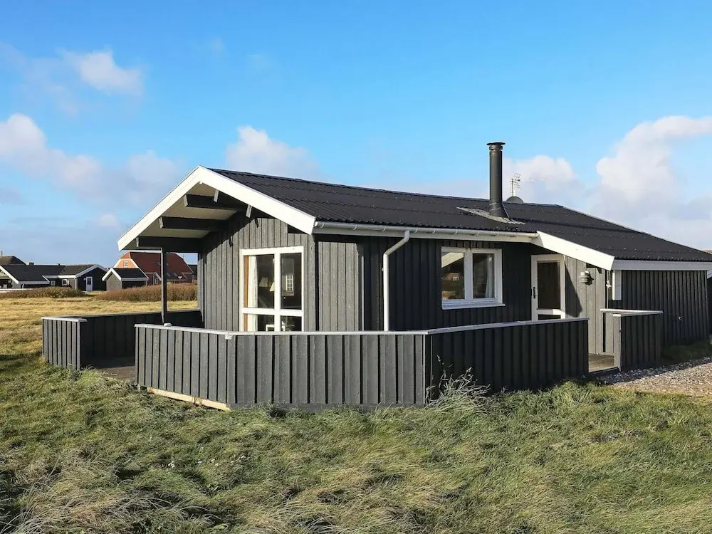 8 person holiday home in Harboøre