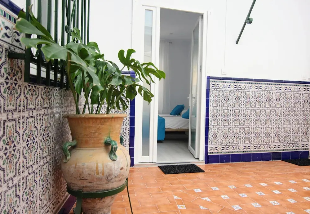 Casa Patio del Mentidero