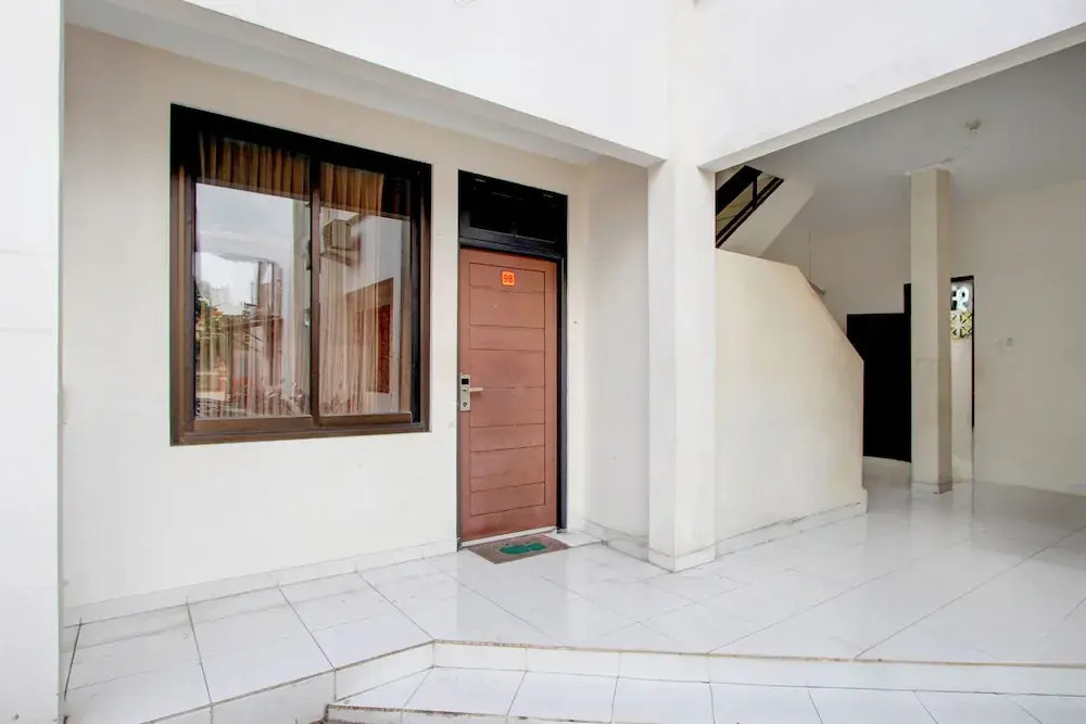 OYO 94756 23 Residence