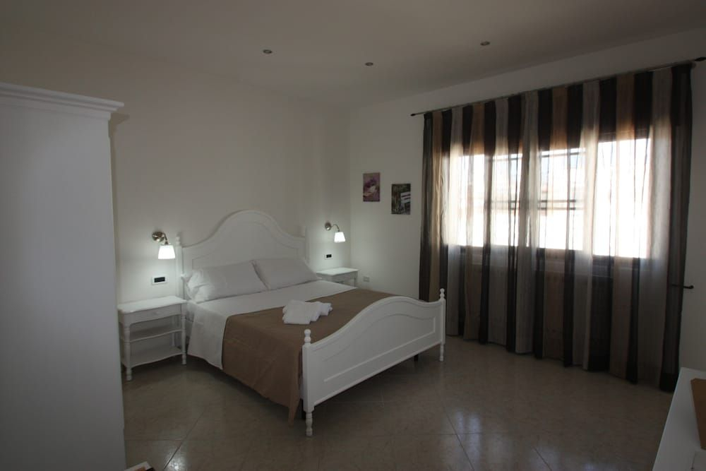 White Room Salento Bed and Breakfast
