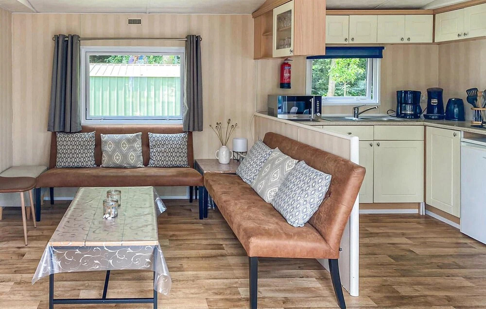 Nice Home in Heinkenszand With Wifi and 3 Bedrooms
